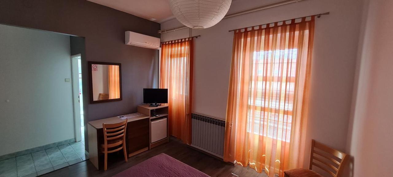 Rooms Lara Загреб Экстерьер фото